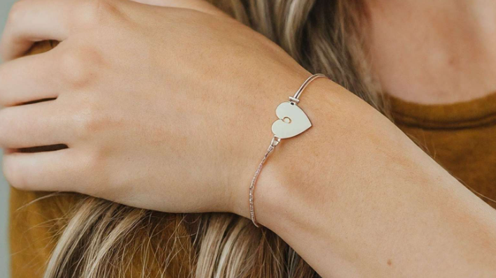 shop personalized heart bracelets